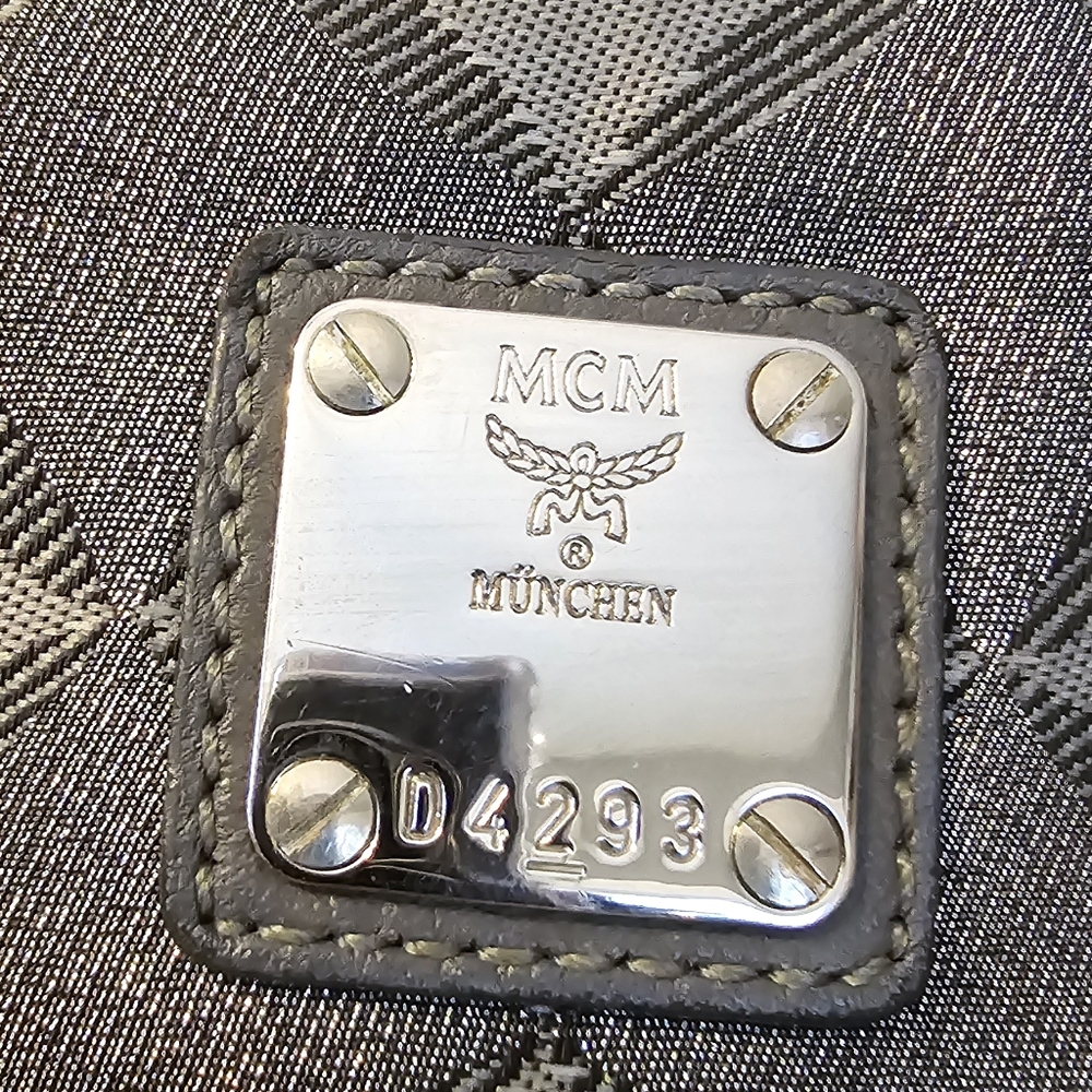 MCM RARE Gray Glitter Canvas Handbag in EUC - Picture 4 of 16